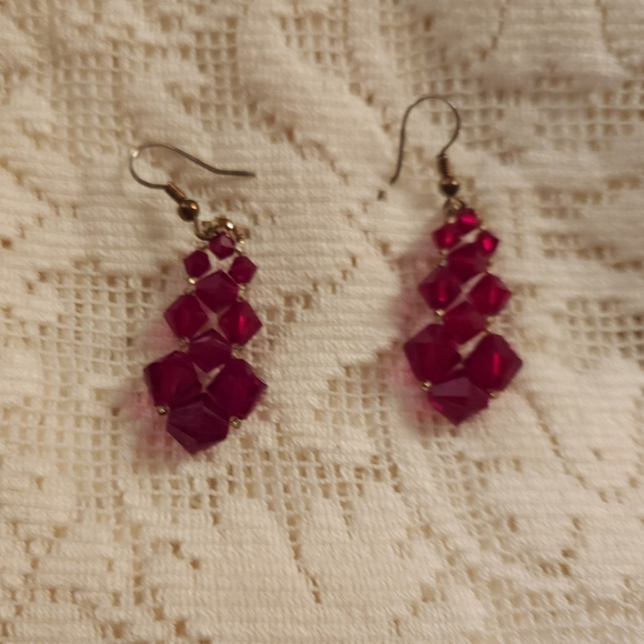 Vintage 1970s 1980s Ruby Red Swarovski Crystal Dangle Earrings - Picture 8 of 11